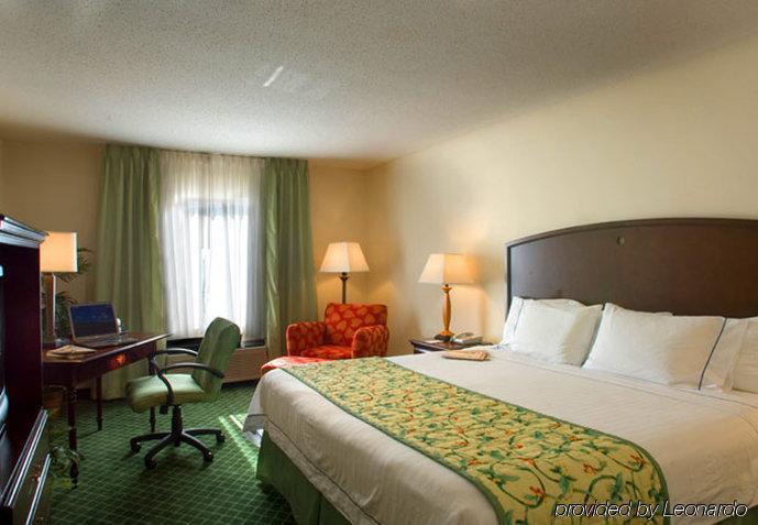 Fairfield Inn & Suites By Marriott Atlanta Alpharetta Exterior photo